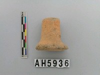 藏品(淺褐色夾砂素面陶蓋)的圖片